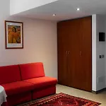 Crystal Hotell