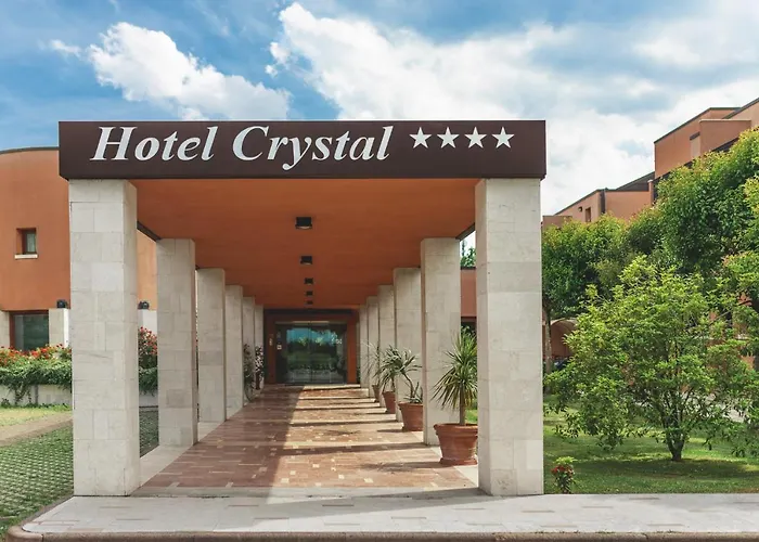 Hotel Crystal 4*