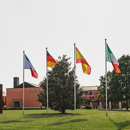 Crystal Отель 4*