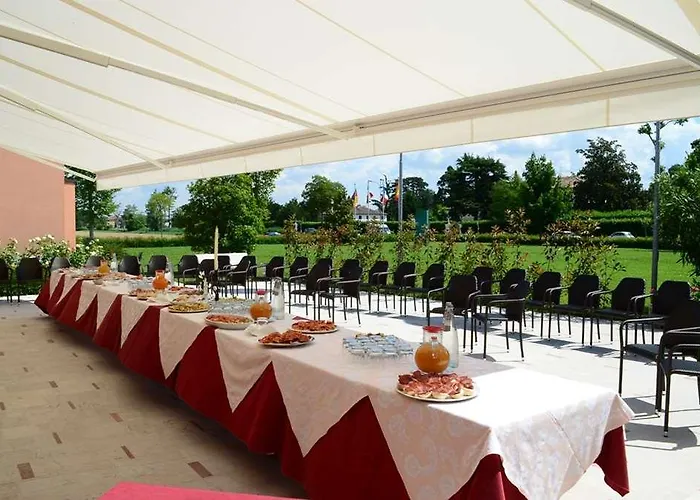 Hotel Crystal 4*